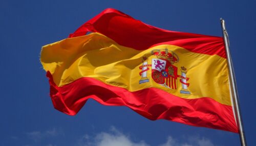 El Ministro de Exteriores de España Izó la Bandera en la Embajada de Damasco Tras 12 Años de Cierre